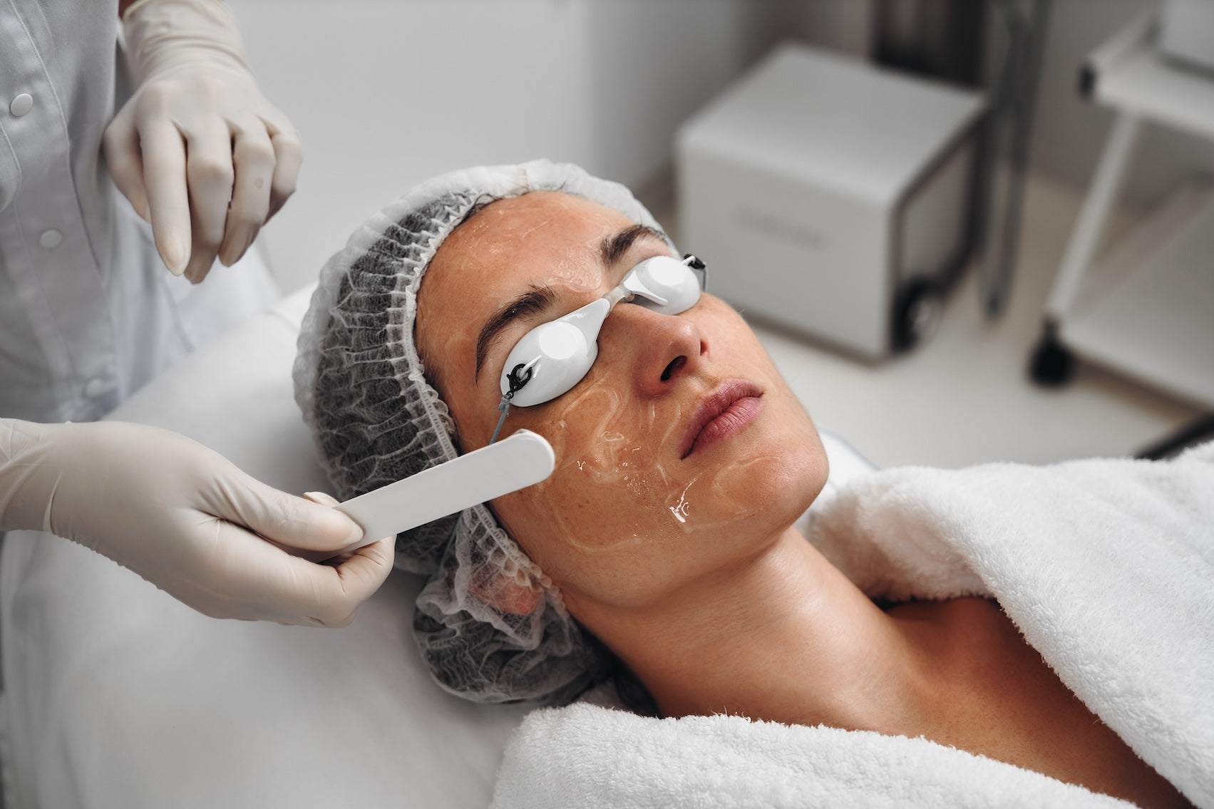 Comment choisir sa machine de cryolipolyse et radiofréquence professionnelle ?